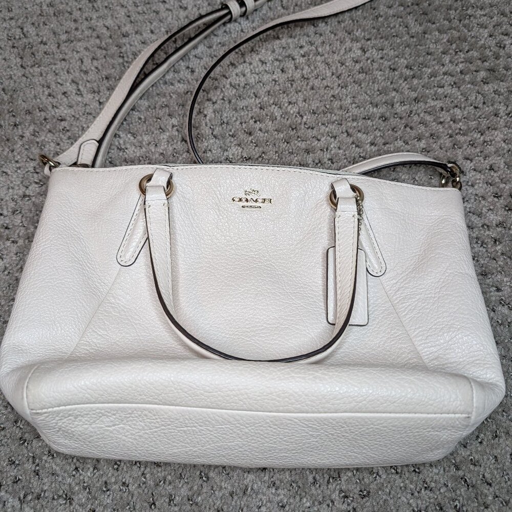 Coach White Leather Women's Bag